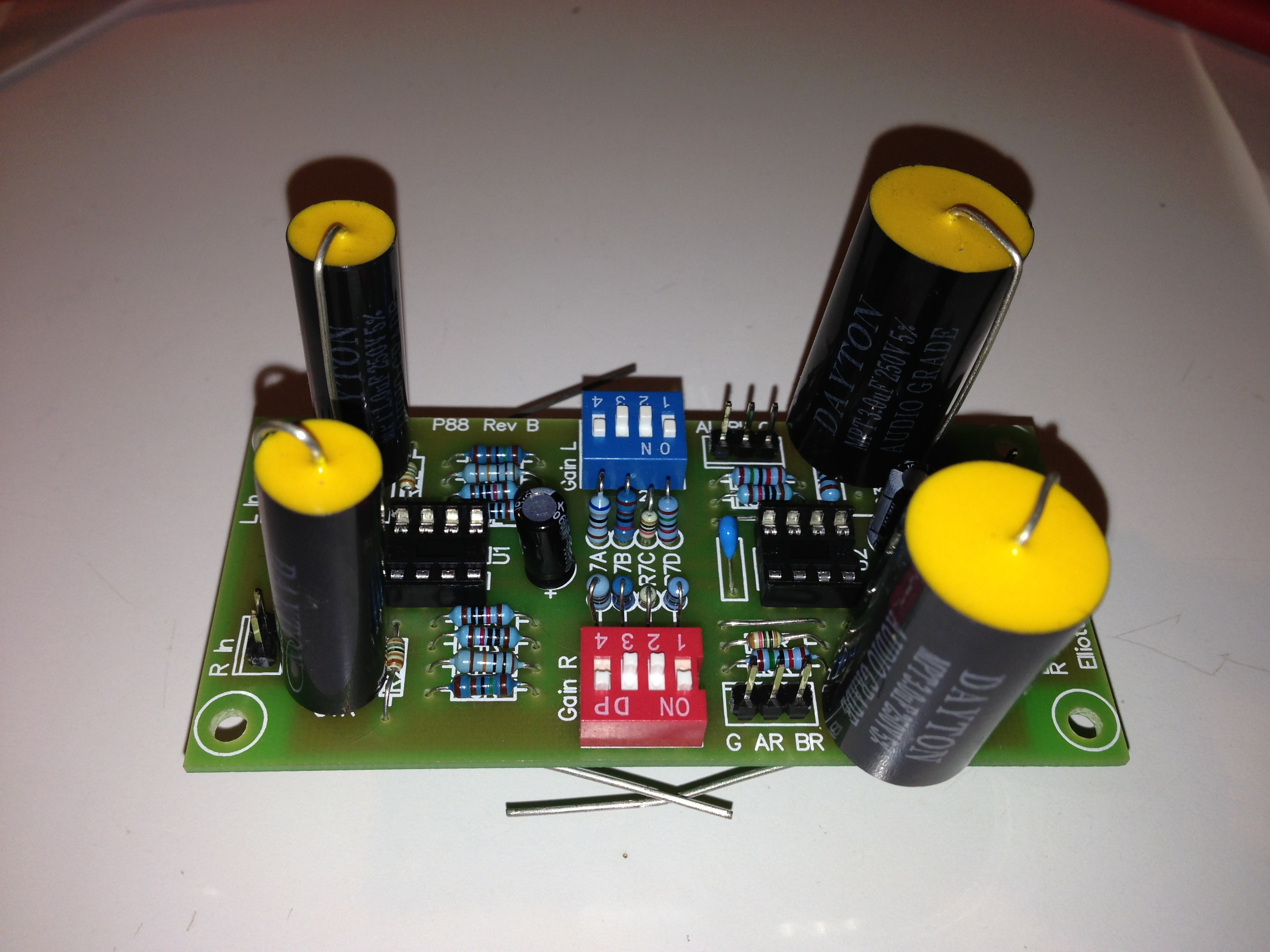 More hi-fi – a remote controlled preamp