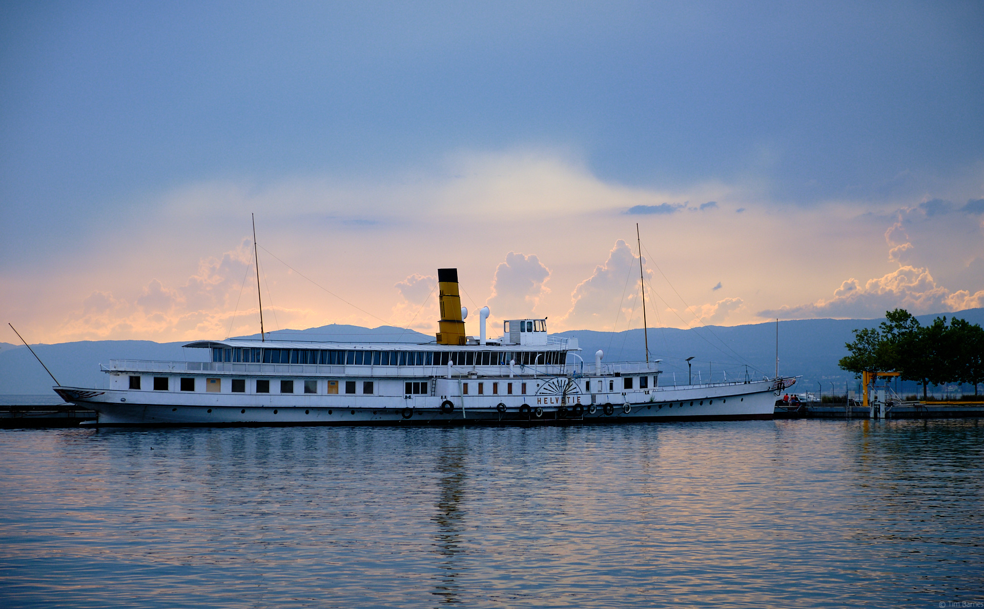 Lac Leman and Chateau de Chillon